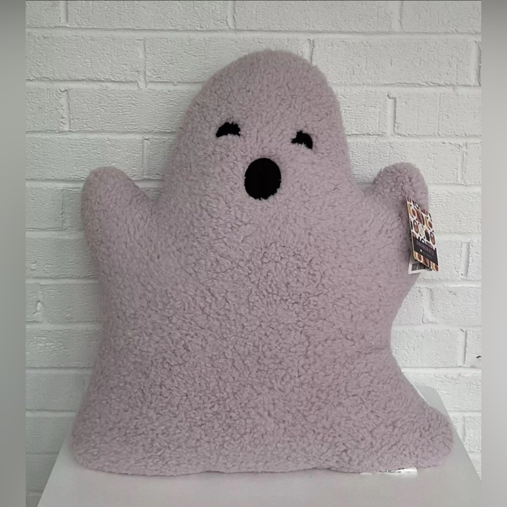 Novogratz Halloween Ghost Sherpa Pillow Light Purple New